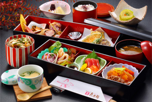 松花堂弁当